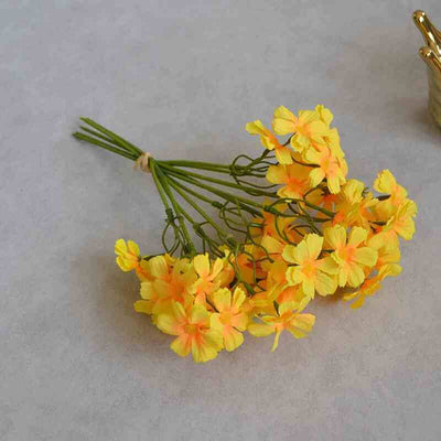 Small Bundle of Artificial Chamomile Daisies