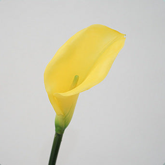 Calla Artificial Wedding Holding Flowers